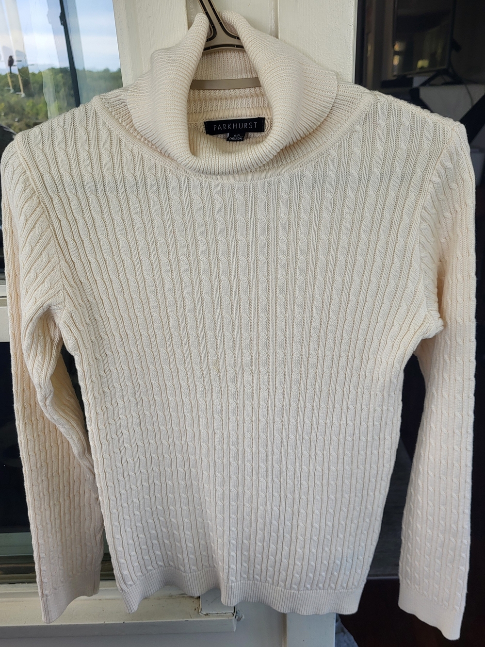 Parkhurst Women's Cream Cable-Knit Turtleneck Sweater